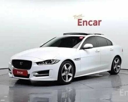 Белый Ягуар XE, объемом двигателя 0 л и пробегом 36 тыс. км за 13000 $, фото 1 на Automoto.ua