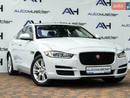 Ягуар XE 2018 в Киеве на Automoto.ua Белый Ягуар XE, объемом двигателя 2 л и пробегом 132 тыс. км за 14800 $, фото 1 на Automoto.ua