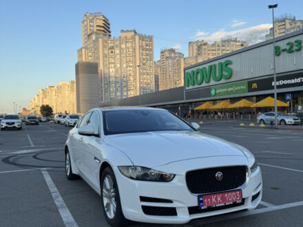 Білий Ягуар XE, об'ємом двигуна 2 л та пробігом 113 тис. км за 11500 $, фото 1 на Automoto.ua