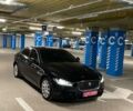 Черный Ягуар XE, объемом двигателя 2 л и пробегом 129 тыс. км за 18500 $, фото 2 на Automoto.ua