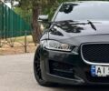 Черный Ягуар XE, объемом двигателя 2 л и пробегом 140 тыс. км за 13300 $, фото 1 на Automoto.ua