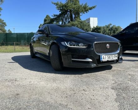 Черный Ягуар XE, объемом двигателя 2 л и пробегом 150 тыс. км за 12500 $, фото 4 на Automoto.ua