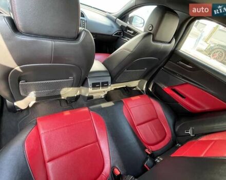 Черный Ягуар XE, объемом двигателя 2 л и пробегом 117 тыс. км за 16500 $, фото 27 на Automoto.ua