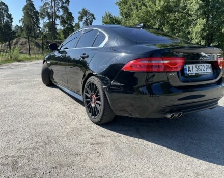 Черный Ягуар XE, объемом двигателя 2 л и пробегом 150 тыс. км за 12500 $, фото 2 на Automoto.ua