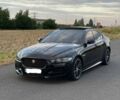 Черный Ягуар XE, объемом двигателя 2 л и пробегом 117 тыс. км за 16500 $, фото 1 на Automoto.ua