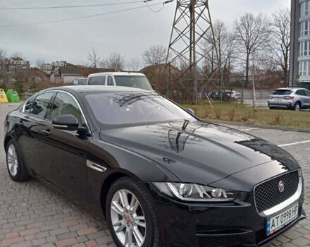 Черный Ягуар XE, объемом двигателя 2 л и пробегом 15 тыс. км за 17300 $, фото 5 на Automoto.ua