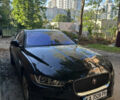Чорний Ягуар XE, об'ємом двигуна 2 л та пробігом 153 тис. км за 17000 $, фото 1 на Automoto.ua