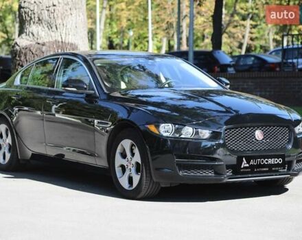 Черный Ягуар XE, объемом двигателя 2 л и пробегом 128 тыс. км за 16500 $, фото 2 на Automoto.ua