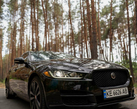 Чорний Ягуар XE, об'ємом двигуна 3 л та пробігом 81 тис. км за 23000 $, фото 4 на Automoto.ua
