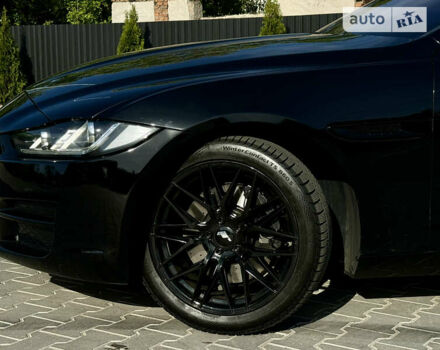 Черный Ягуар XE, объемом двигателя 2 л и пробегом 85 тыс. км за 18300 $, фото 26 на Automoto.ua