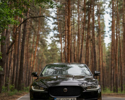 Чорний Ягуар XE, об'ємом двигуна 3 л та пробігом 81 тис. км за 23000 $, фото 1 на Automoto.ua
