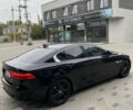 Черный Ягуар XE, объемом двигателя 2 л и пробегом 141 тыс. км за 14800 $, фото 6 на Automoto.ua