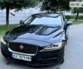 Черный Ягуар XE, объемом двигателя 2 л и пробегом 100 тыс. км за 15500 $, фото 1 на Automoto.ua