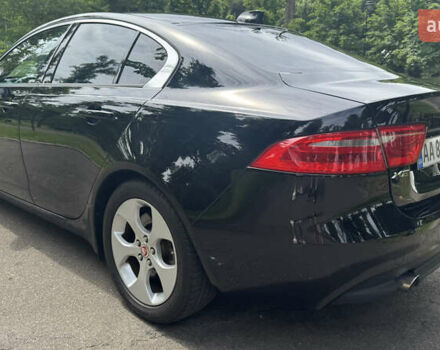 Черный Ягуар XE, объемом двигателя 2 л и пробегом 124 тыс. км за 13900 $, фото 2 на Automoto.ua