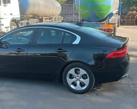 Черный Ягуар XE, объемом двигателя 2 л и пробегом 130 тыс. км за 15000 $, фото 5 на Automoto.ua