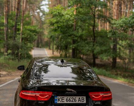 Чорний Ягуар XE, об'ємом двигуна 3 л та пробігом 81 тис. км за 23000 $, фото 7 на Automoto.ua