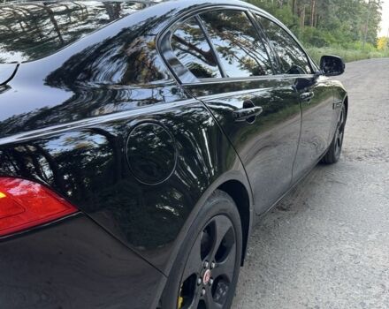 Черный Ягуар XE, объемом двигателя 2 л и пробегом 120 тыс. км за 12000 $, фото 13 на Automoto.ua