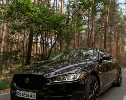 Чорний Ягуар XE, об'ємом двигуна 3 л та пробігом 81 тис. км за 23000 $, фото 3 на Automoto.ua