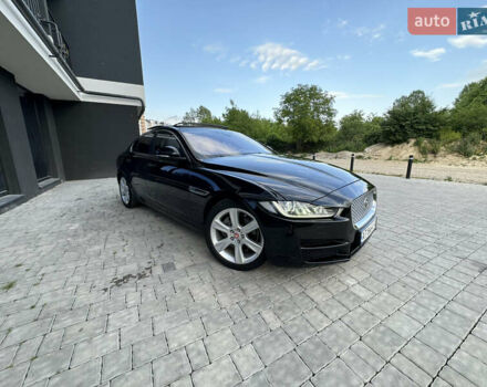 Черный Ягуар XE, объемом двигателя 2 л и пробегом 203 тыс. км за 16500 $, фото 5 на Automoto.ua