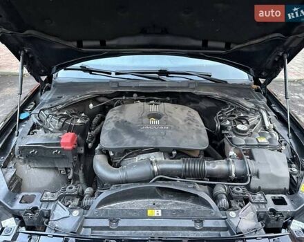 Черный Ягуар XE, объемом двигателя 2 л и пробегом 134 тыс. км за 14900 $, фото 33 на Automoto.ua