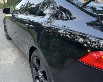 Черный Ягуар XE, объемом двигателя 2 л и пробегом 120 тыс. км за 12000 $, фото 14 на Automoto.ua