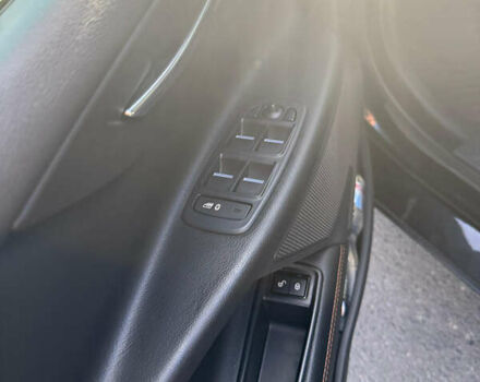 Черный Ягуар XE, объемом двигателя 2 л и пробегом 133 тыс. км за 18400 $, фото 11 на Automoto.ua