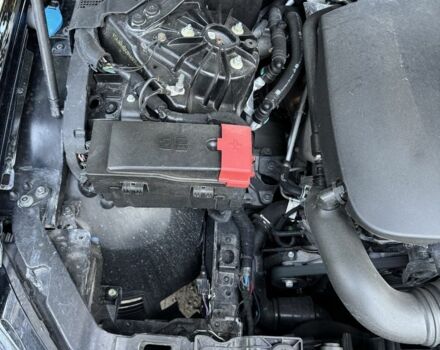 Черный Ягуар XE, объемом двигателя 2 л и пробегом 120 тыс. км за 12000 $, фото 21 на Automoto.ua