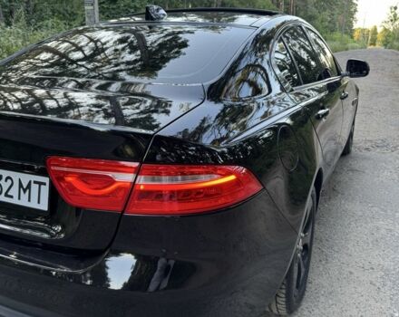 Черный Ягуар XE, объемом двигателя 2 л и пробегом 120 тыс. км за 12000 $, фото 12 на Automoto.ua