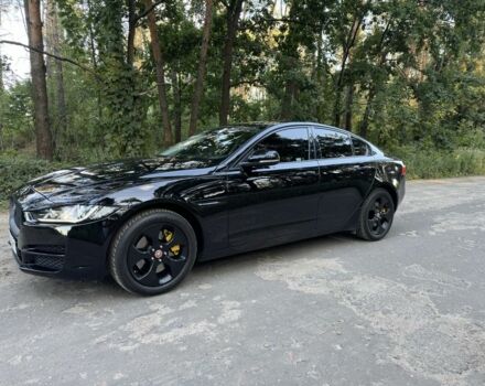 Черный Ягуар XE, объемом двигателя 2 л и пробегом 120 тыс. км за 12000 $, фото 4 на Automoto.ua