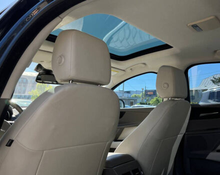 Черный Ягуар XE, объемом двигателя 2 л и пробегом 191 тыс. км за 17700 $, фото 22 на Automoto.ua