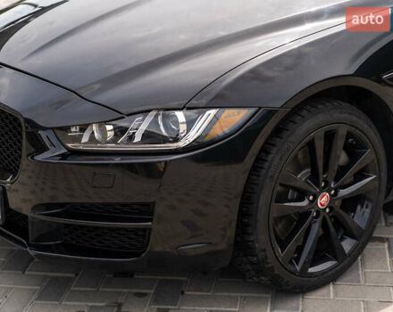 Чорний Ягуар XE, об'ємом двигуна 3 л та пробігом 81 тис. км за 23000 $, фото 9 на Automoto.ua