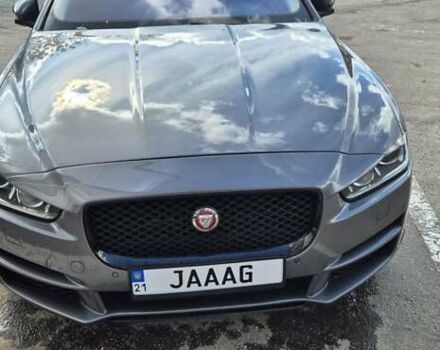 Чорний Ягуар XE, об'ємом двигуна 2 л та пробігом 139 тис. км за 15000 $, фото 3 на Automoto.ua