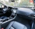 Черный Ягуар XE, объемом двигателя 2 л и пробегом 147 тыс. км за 13600 $, фото 1 на Automoto.ua