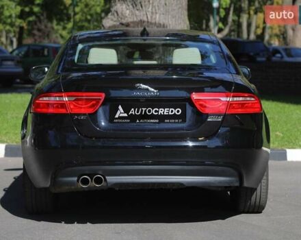 Черный Ягуар XE, объемом двигателя 2 л и пробегом 128 тыс. км за 16500 $, фото 4 на Automoto.ua