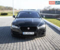 Черный Ягуар XE, объемом двигателя 2 л и пробегом 164 тыс. км за 16900 $, фото 1 на Automoto.ua