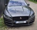 Чорний Ягуар XE, об'ємом двигуна 2 л та пробігом 139 тис. км за 15000 $, фото 6 на Automoto.ua