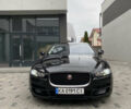 Черный Ягуар XE, объемом двигателя 2 л и пробегом 141 тыс. км за 14800 $, фото 1 на Automoto.ua