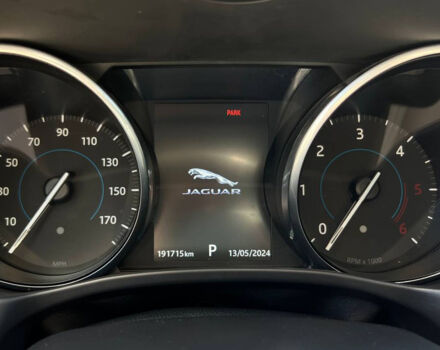 Черный Ягуар XE, объемом двигателя 2 л и пробегом 191 тыс. км за 17700 $, фото 15 на Automoto.ua