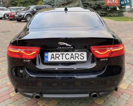 Черный Ягуар XE, объемом двигателя 2 л и пробегом 113 тыс. км за 11999 $, фото 15 на Automoto.ua