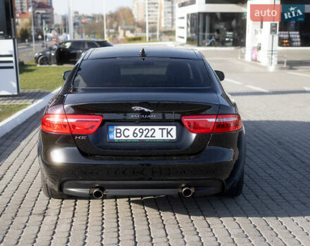 Черный Ягуар XE, объемом двигателя 2 л и пробегом 164 тыс. км за 16900 $, фото 3 на Automoto.ua