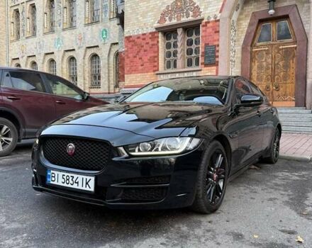 Черный Ягуар XE, объемом двигателя 2 л и пробегом 134 тыс. км за 14900 $, фото 3 на Automoto.ua