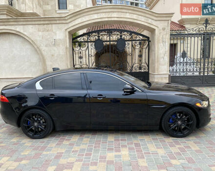 Черный Ягуар XE, объемом двигателя 2 л и пробегом 113 тыс. км за 11999 $, фото 17 на Automoto.ua