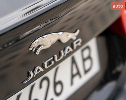 Чорний Ягуар XE, об'ємом двигуна 3 л та пробігом 81 тис. км за 23000 $, фото 17 на Automoto.ua