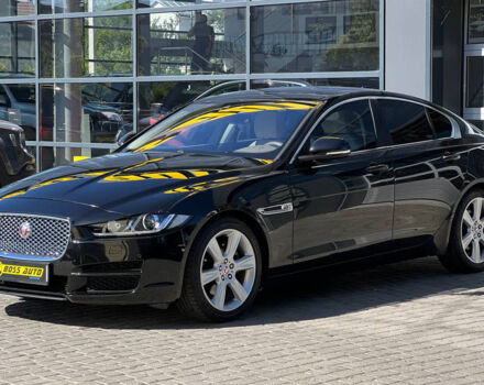 Черный Ягуар XE, объемом двигателя 2 л и пробегом 191 тыс. км за 17700 $, фото 2 на Automoto.ua