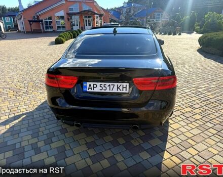 Черный Ягуар XE, объемом двигателя 2 л и пробегом 130 тыс. км за 17999 $, фото 5 на Automoto.ua