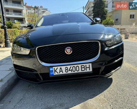 Чорний Ягуар XE, об'ємом двигуна 2 л та пробігом 131 тис. км за 15500 $, фото 1 на Automoto.ua