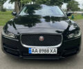 Черный Ягуар XE, объемом двигателя 2 л и пробегом 124 тыс. км за 13900 $, фото 1 на Automoto.ua