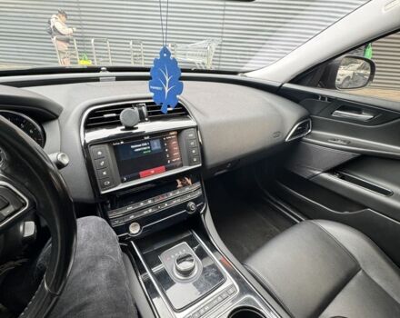 Чорний Ягуар XE, об'ємом двигуна 2 л та пробігом 113 тис. км за 12700 $, фото 5 на Automoto.ua