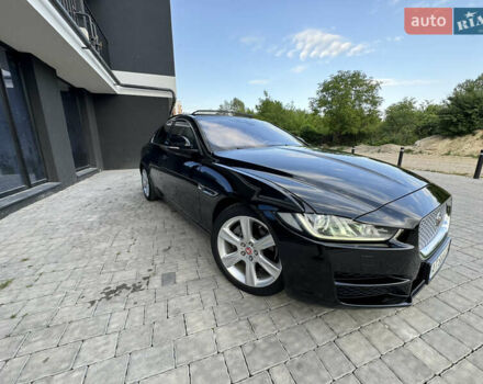Черный Ягуар XE, объемом двигателя 2 л и пробегом 203 тыс. км за 16500 $, фото 6 на Automoto.ua