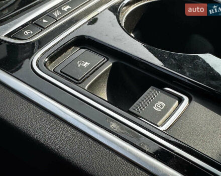 Чорний Ягуар XE, об'ємом двигуна 3 л та пробігом 73 тис. км за 14990 $, фото 16 на Automoto.ua